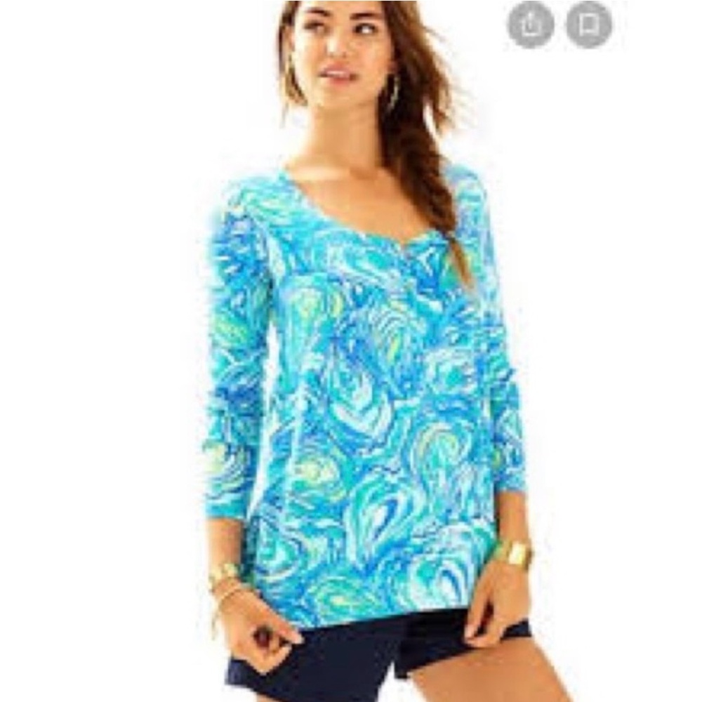 Lilly Pulitzer Sorella Henley Shirt Top in Oh Shucks Print - Size Medium